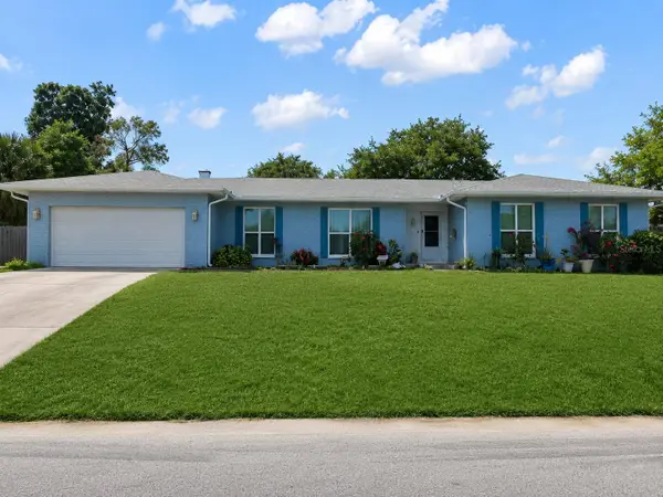 1124 King Arthur Court, VALRICO, FL 33594