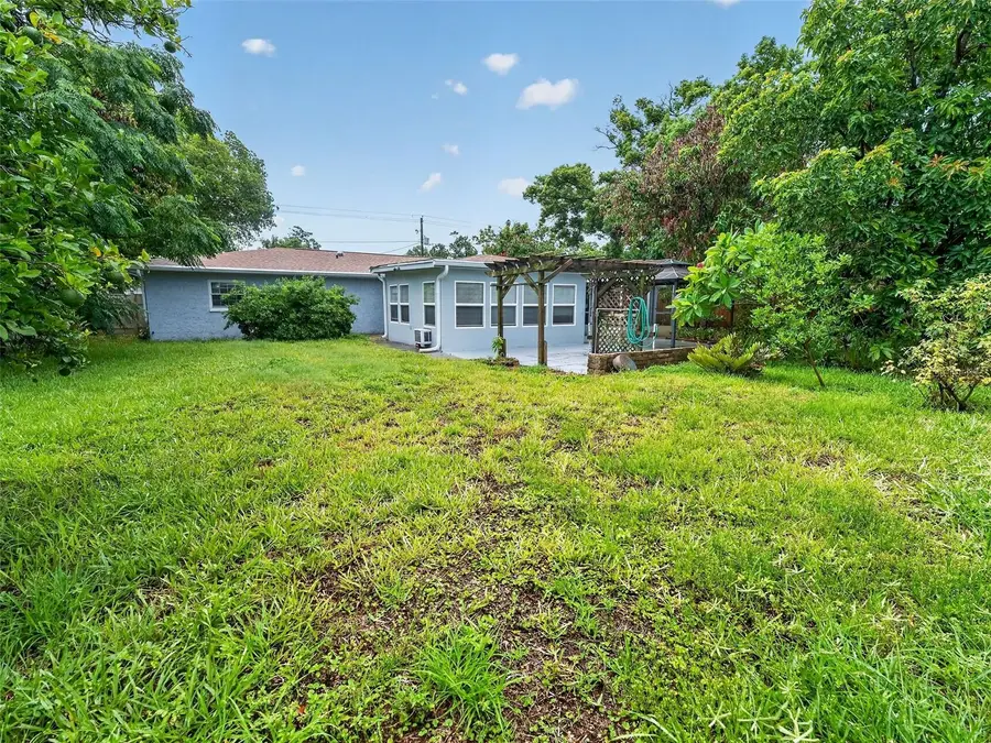 8516 Twin Lake Blvd, Tampa, FL 33614 - #3