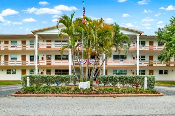 6015 19th Street N #302, ST PETERSBURG, FL 33714