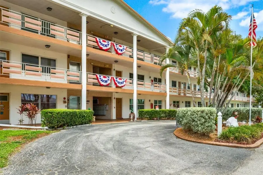 6015 19th Street N #302, Saint Petersburg, FL 33714 - #2