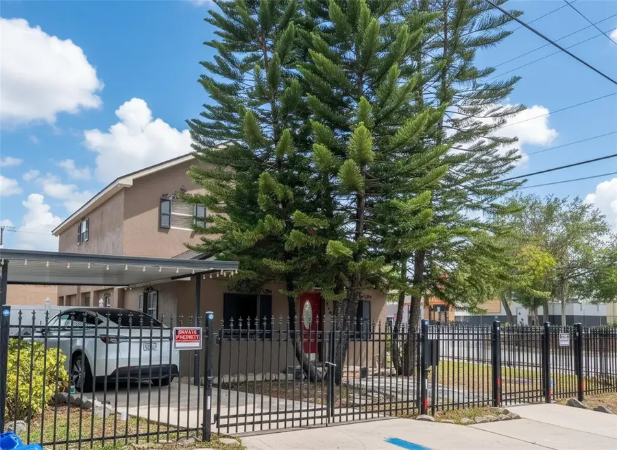 3601 E Mohawk Avenue, Tampa, FL 33610 - #2