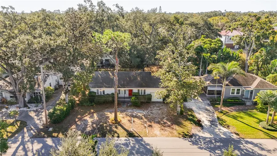 3120 W Coachman Avenue, Tampa, FL 33611 - #2