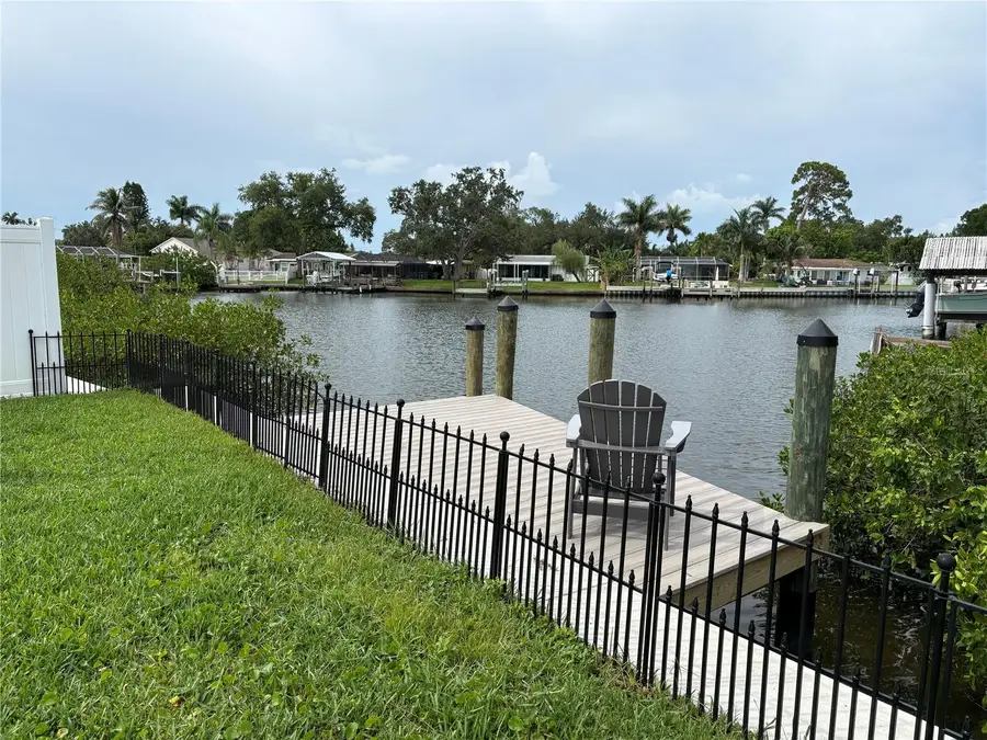 4820 Venetian Boulevard Ne, Saint Petersburg, FL 33703 - #2
