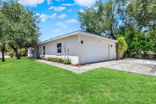 2011 Outer Drive, SARASOTA, FL 34231