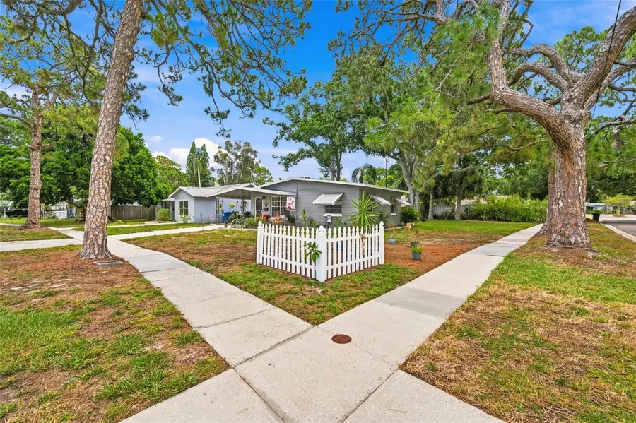 538 82nd Avenue N, Saint Petersburg, FL 33702 - #2