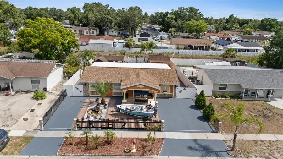 8318 Drycreek Drive, Tampa, FL 33615 - #2