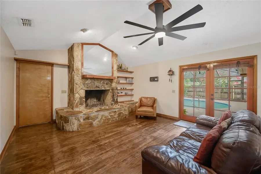 2109 Wheeler Oaks Drive, Brandon, FL 33510 - #3