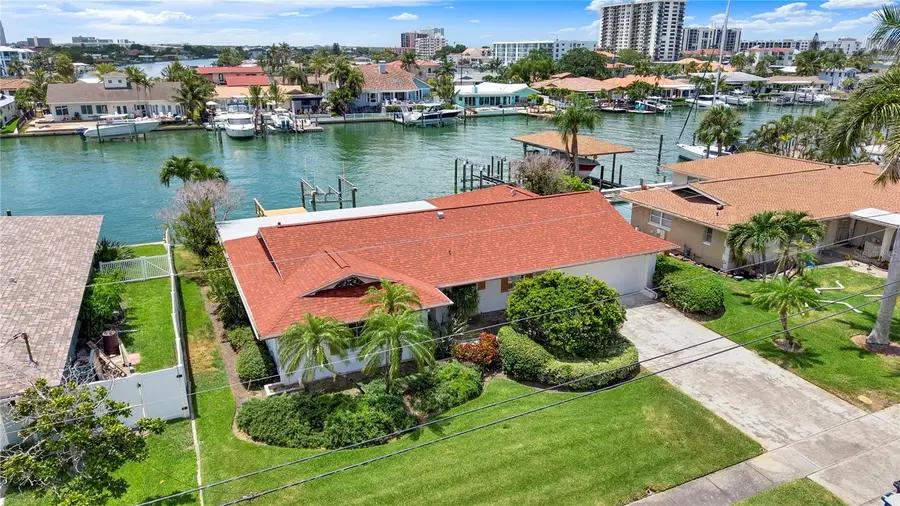 411 Palm Island Ne, Clearwater Beach, FL 33767 - #3