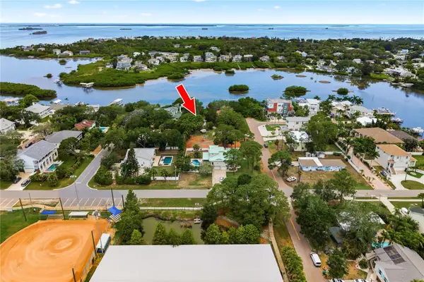 700 Delaware Avenue, PALM HARBOR, FL 34683