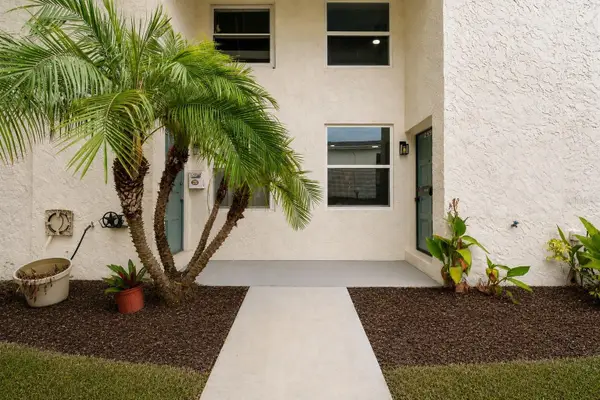 4223 La Palma Court, TAMPA, FL 33611