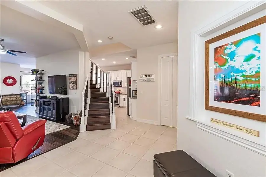 10432 La Mirage Court, Tampa, FL 33615 - #2
