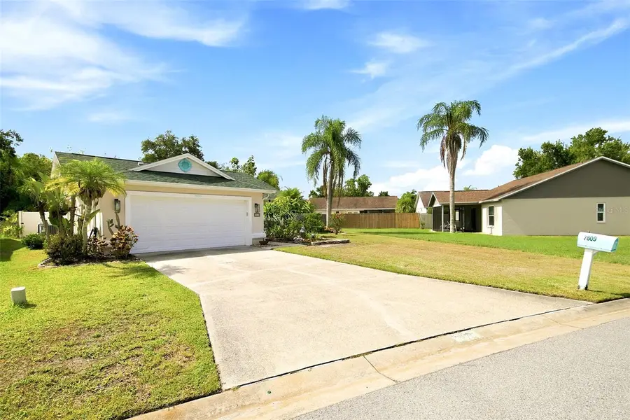 7809 34th Court E, Sarasota, FL 34243 - #2