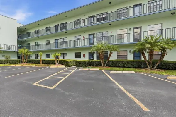 5973 Terrace Park Drive N #109, ST PETERSBURG, FL 33709