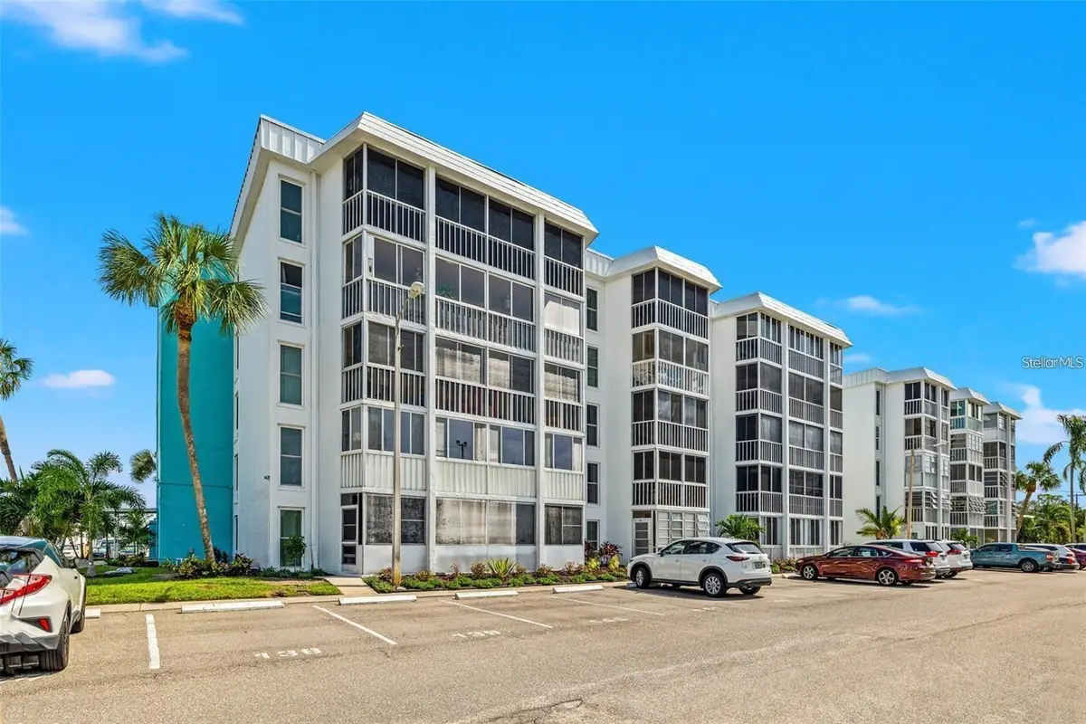 4908 38th Way S #401, Saint Petersburg, FL 33711 - #1