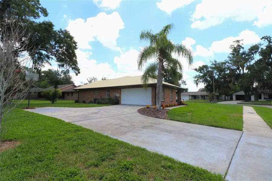 1023 Redbud Circle, Plant City, FL 33563 - #2