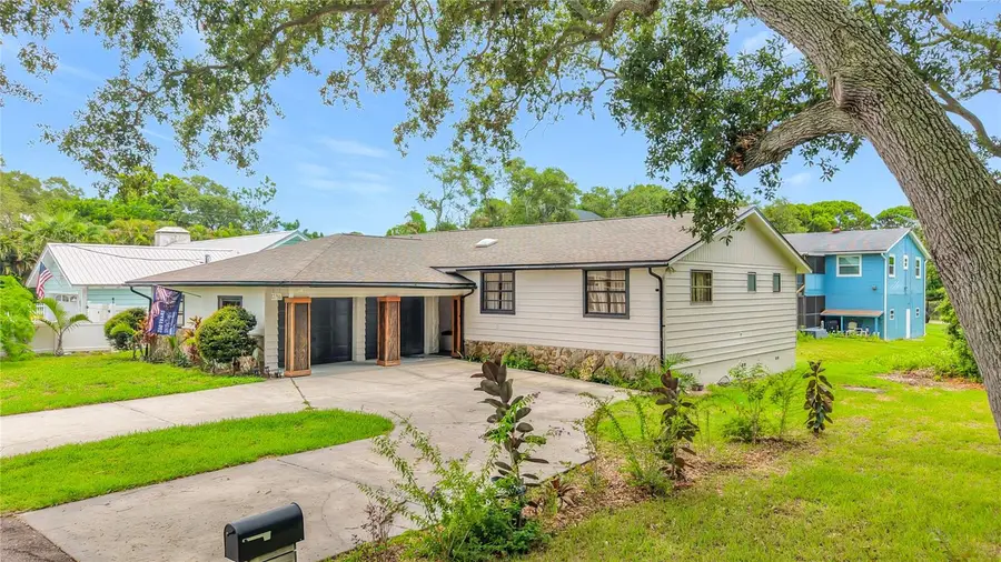 12756 Poinsettia Avenue, Seminole, FL 33776 - #3