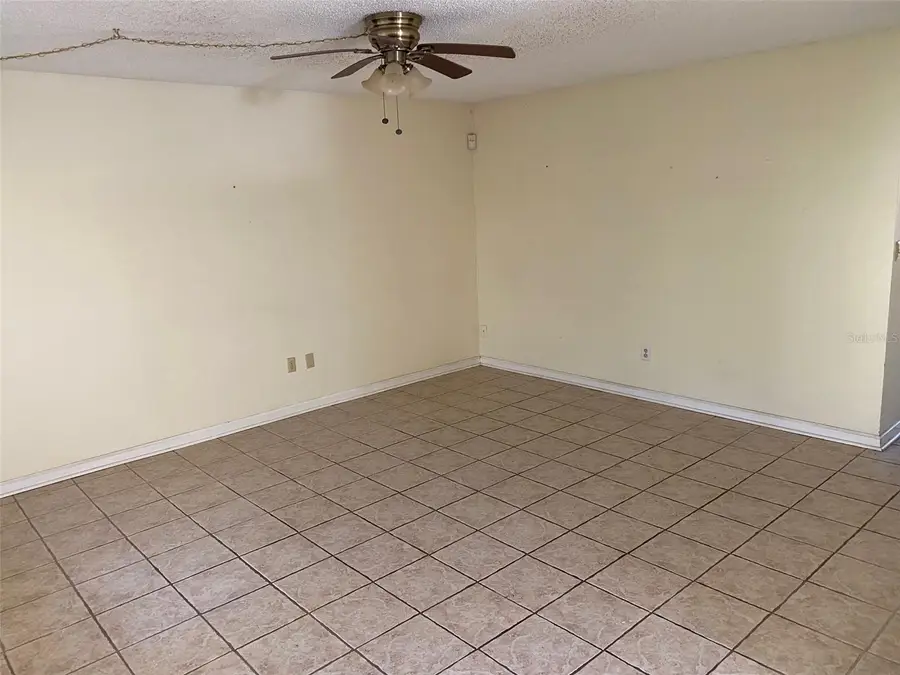 11720 Raintree Lake Lane #B, Tampa, FL 33617 - #3