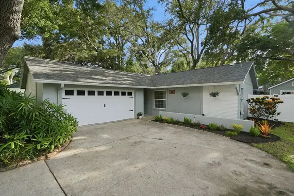 201 Arbor Glen Drive, PALM HARBOR, FL 34683