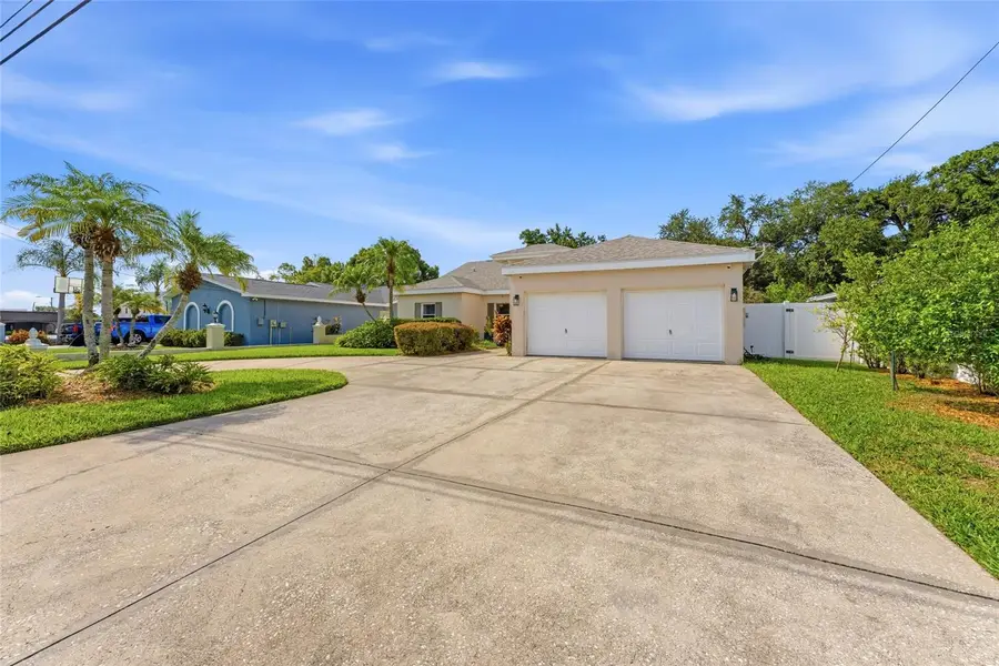 2708 W Osborne Avenue, Tampa, FL 33614 - #3