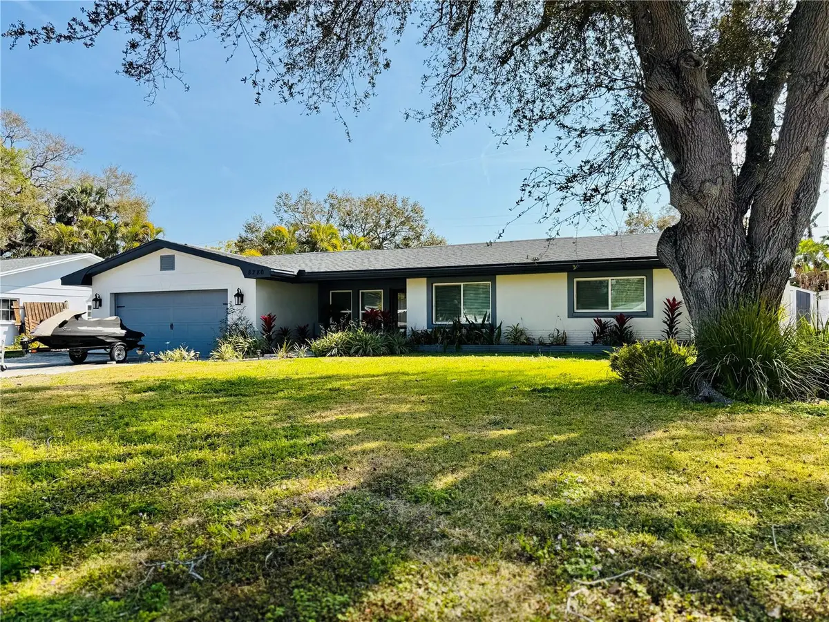 8280 32nd Avenue N, Saint Petersburg, FL 33710 - #1