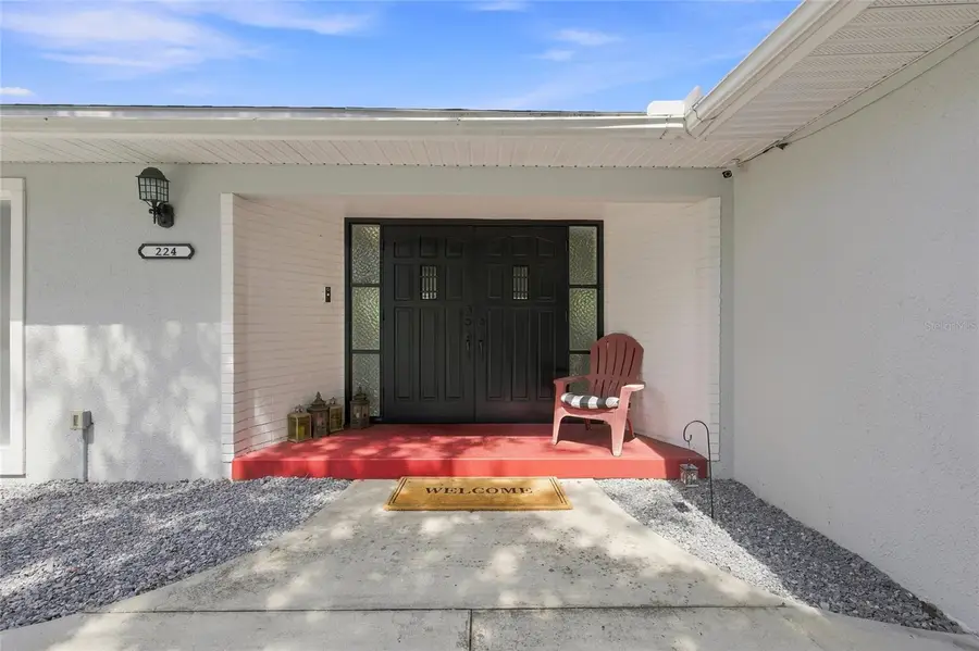 224 N Mcgowan Avenue, Crystal River, FL 34429 - #2