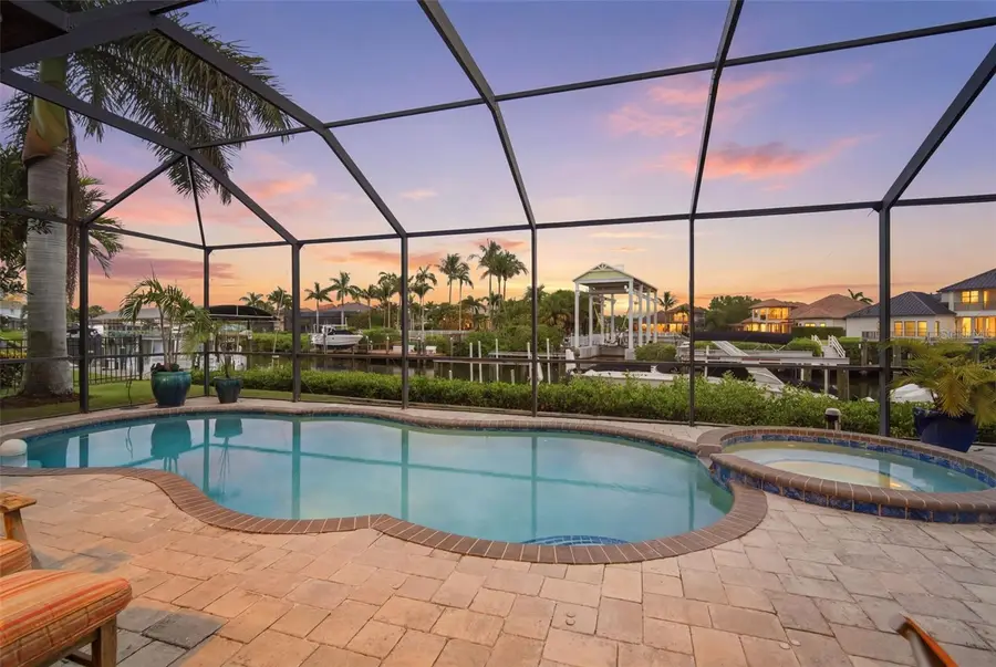 621 Regatta Way, Bradenton, FL 34208 - #2