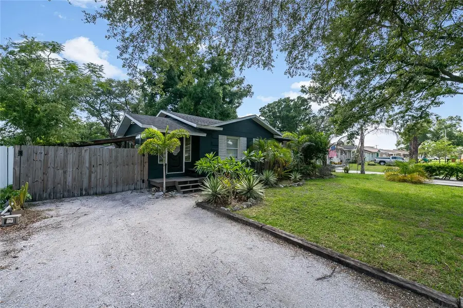 1010 W Berry Avenue, Tampa, FL 33603 - #2
