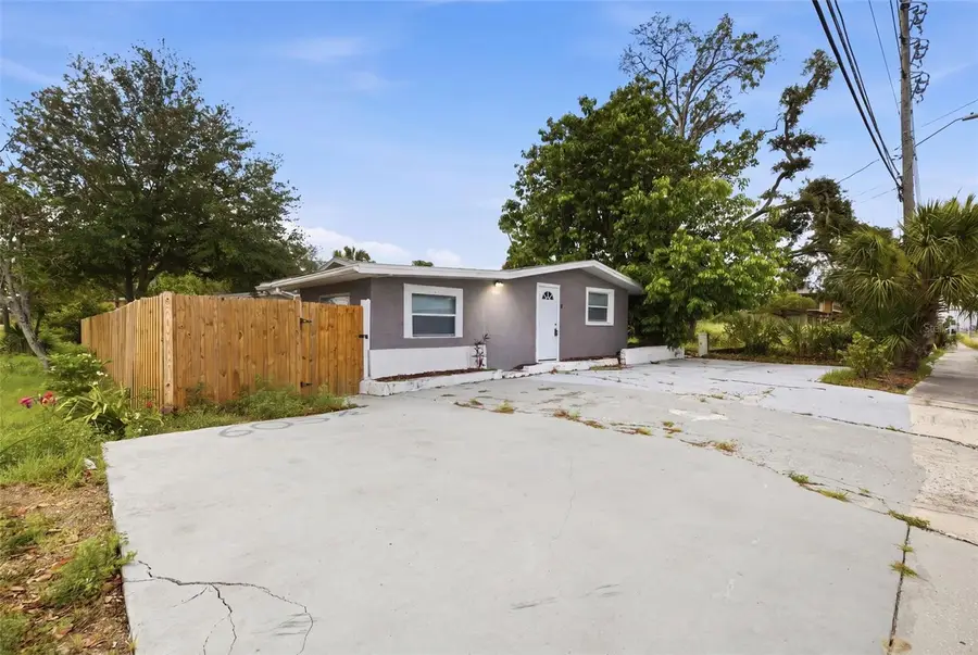 605 S S Disston Ave, Tarpon Springs, FL 34689 - #2