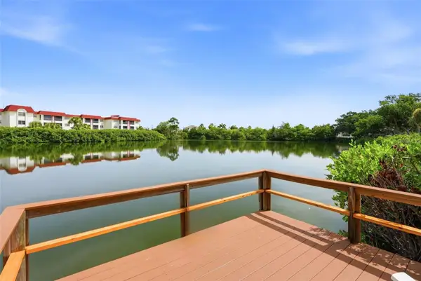 4570 Overlook Drive Ne #175, ST PETERSBURG, FL 33703