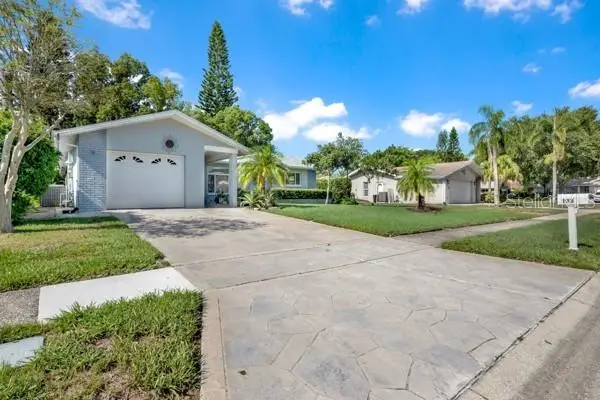 133 Stafford Circle, Palm Harbor, FL 34684 - #2