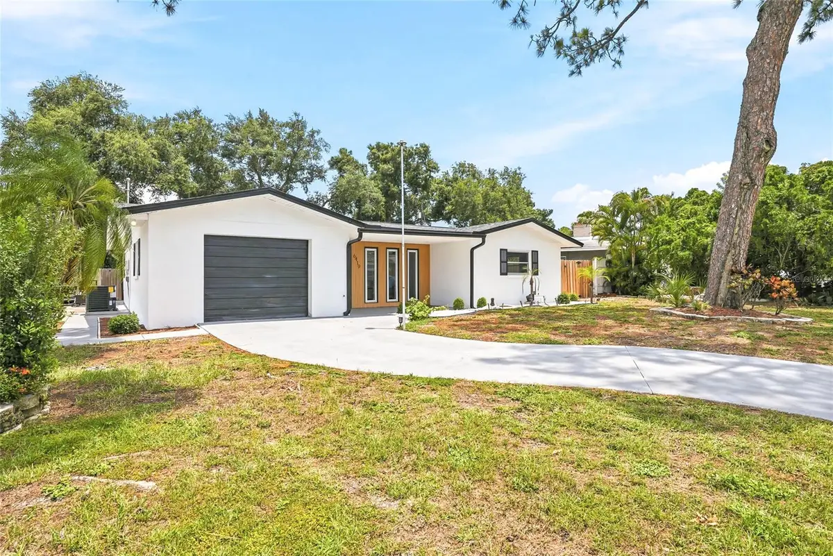 6419 Pelican Drive S, Saint Petersburg, FL 33707 - #1