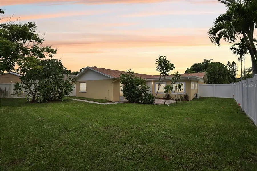 7698 Cardiff Court, Saint Petersburg, FL 33709 - #2