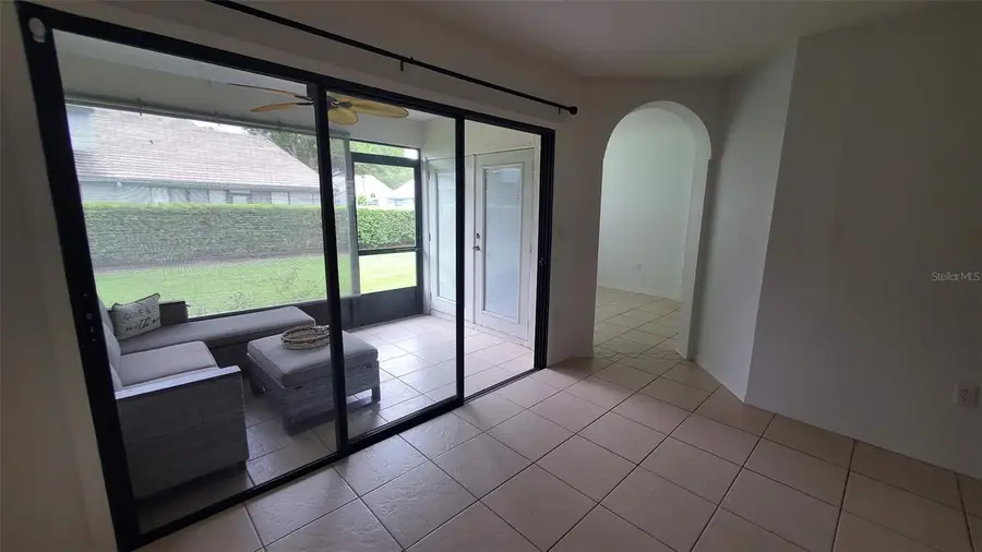 4176 Brentwood Park Circle, Tampa, FL 33624 - #3