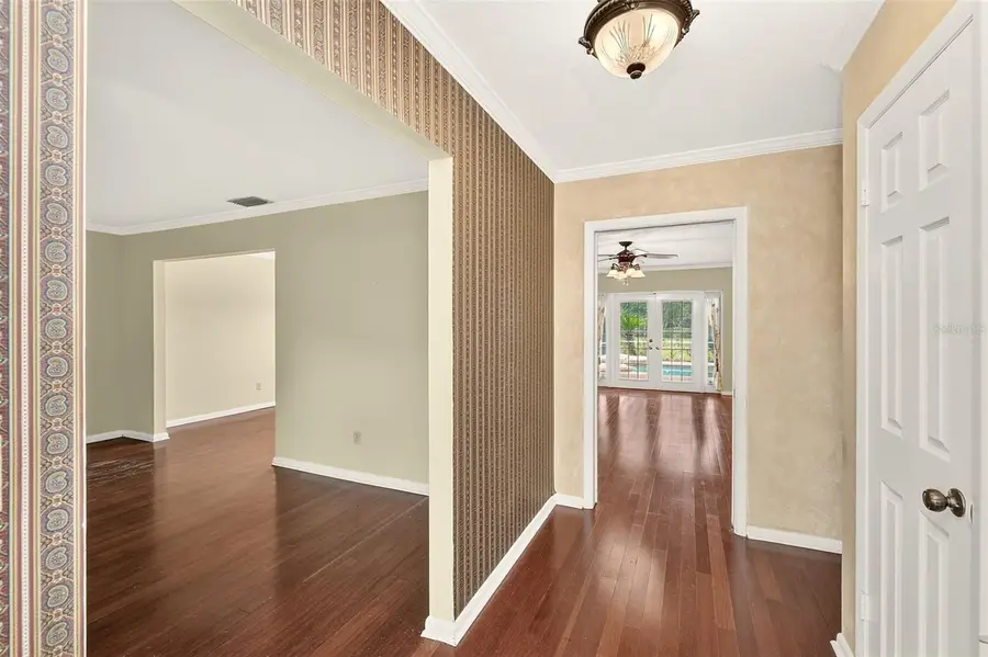 911 Woodcliff Avenue, Tampa, FL 33613 - #3