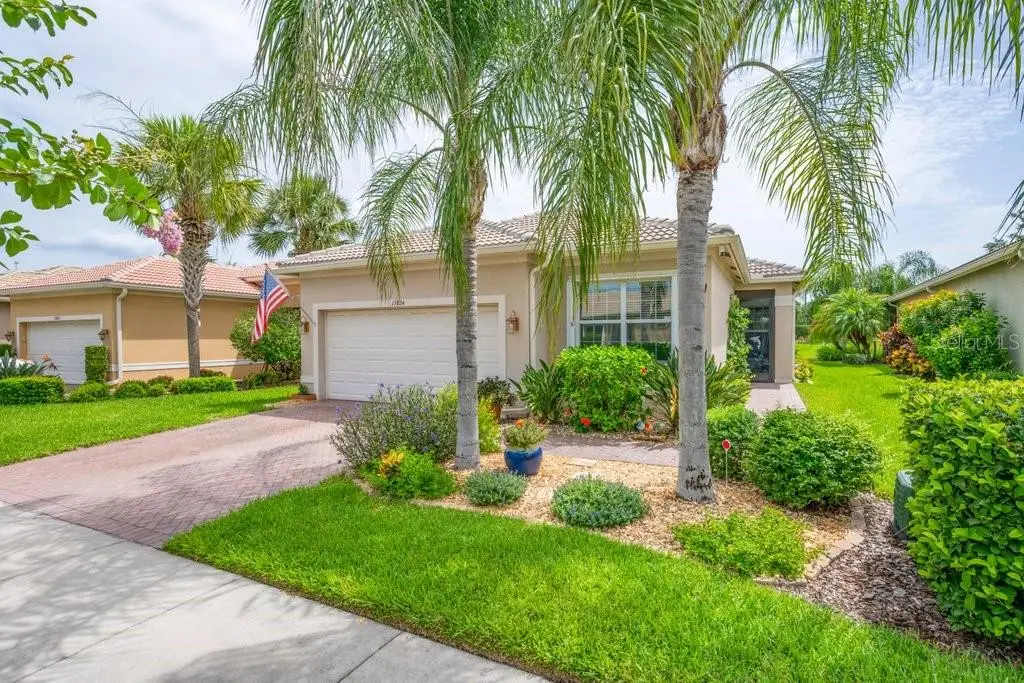 15824 Amber Falls Drive, Wimauma, FL 33598 - #1