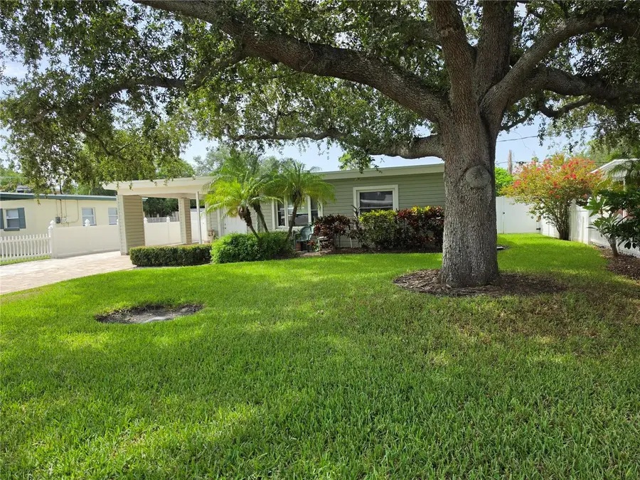 3510 W Paul Avenue, Tampa, FL 33611 - #2