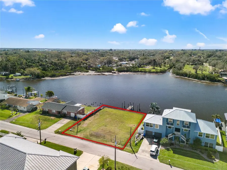 8603 Magnolia Street, Gibsonton, FL 33534 - #3