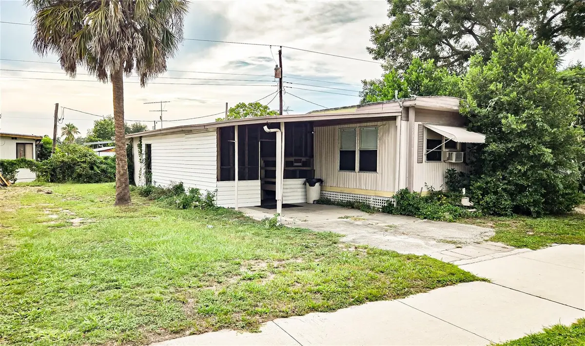 6353 20th Street, Zephyrhills, FL 33542 - #1
