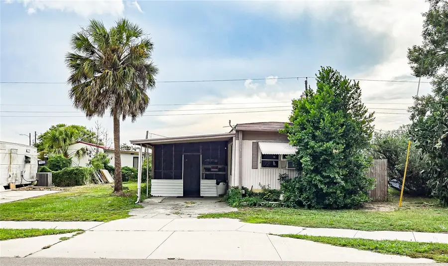 6353 20th Street, Zephyrhills, FL 33542 - #2