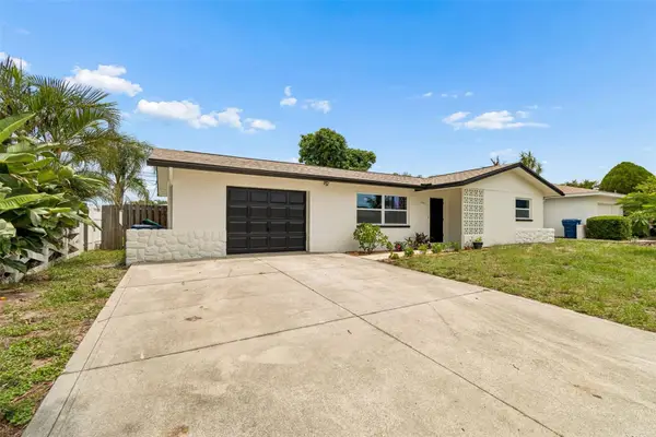 11555 63rd Avenue, SEMINOLE, FL 33772