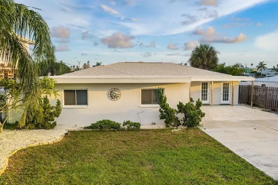 337 La Hacienda Drive, Indian Rocks Beach, FL 33785 - #2