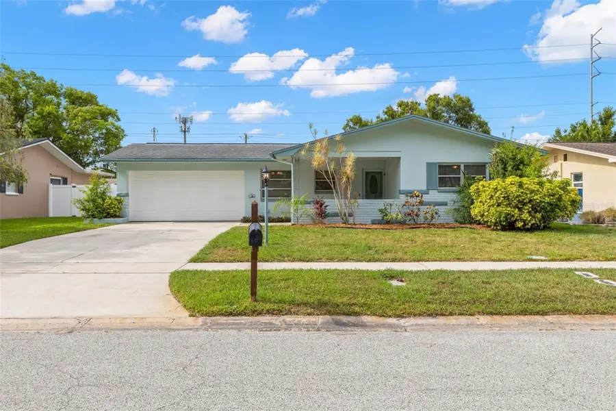 965 Santa Monica Drive, Dunedin, FL 34698 - #2