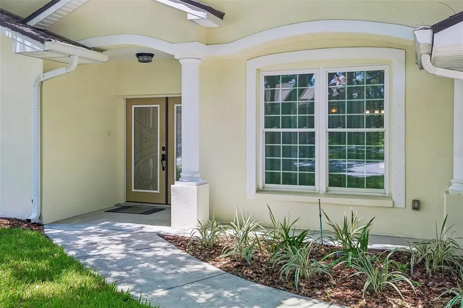818 Village Way, Palm Harbor, FL 34683 - #2