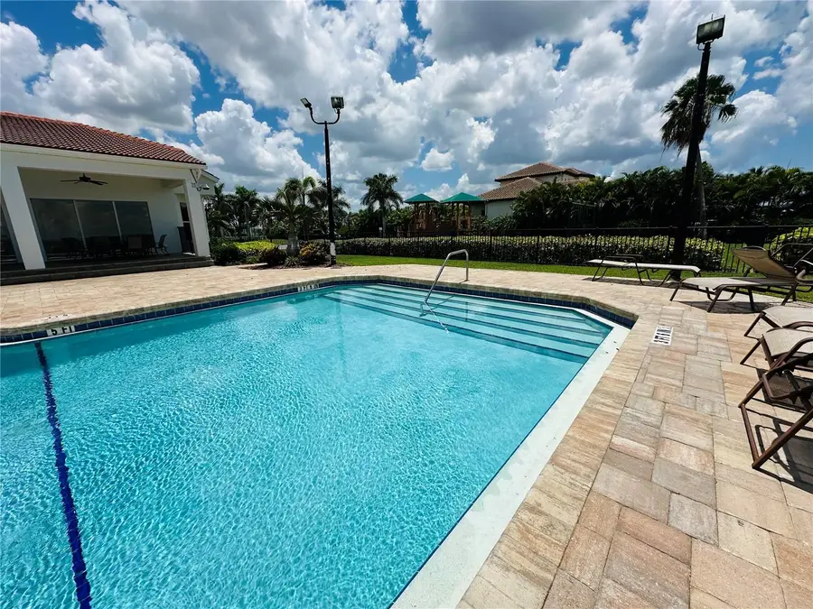 1327 Jumana Loop, Apollo Beach, FL 33572 - #3