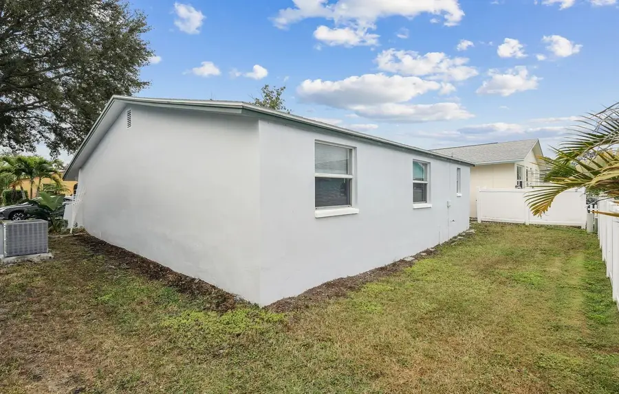 1018 Osprey Court, Dunedin, FL 34698 - #3