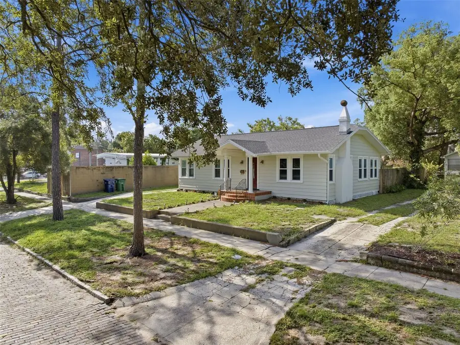 106 W Comanche Avenue, Tampa, FL 33604 - #2