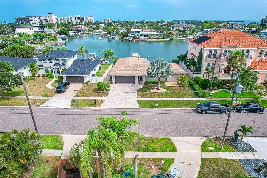 340 Palm Island Ne, Clearwater Beach, FL 33767 - #2