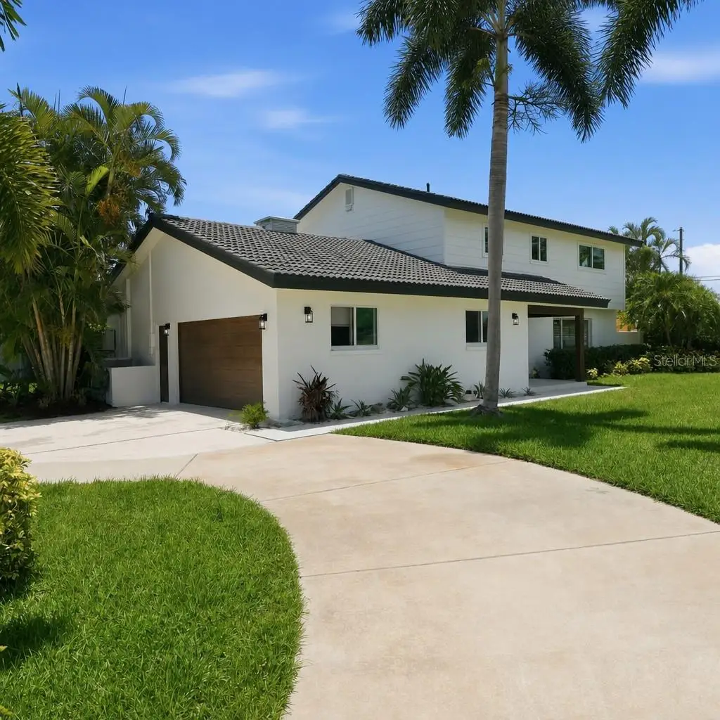 5101 Dover Street Ne, Saint Petersburg, FL 33703 - #1