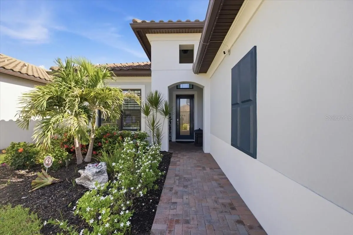 2110 E 6th Street W, Palmetto, FL 34221 - #1