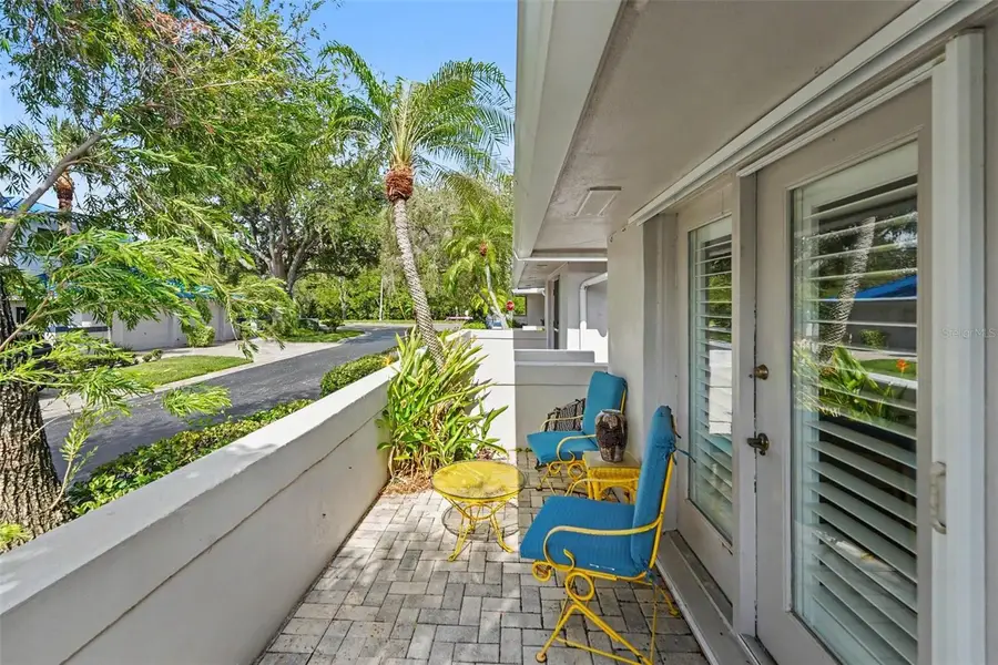 1683 Watermark Circle Ne, Saint Petersburg, FL 33702 - #2
